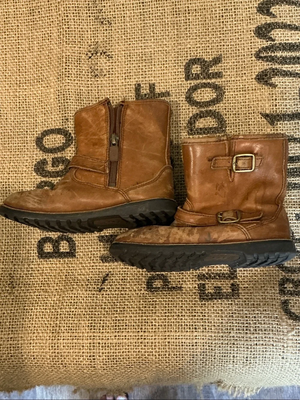 UGG Kids Chestnut Brown Leather Zip Ankle Boots Size 10
